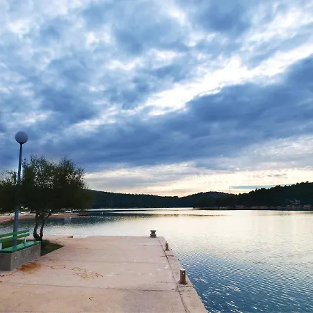 Guest house Bajan 545