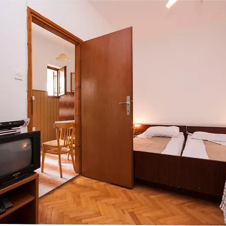 Pensjonat Bajan 545 Jadrtovac