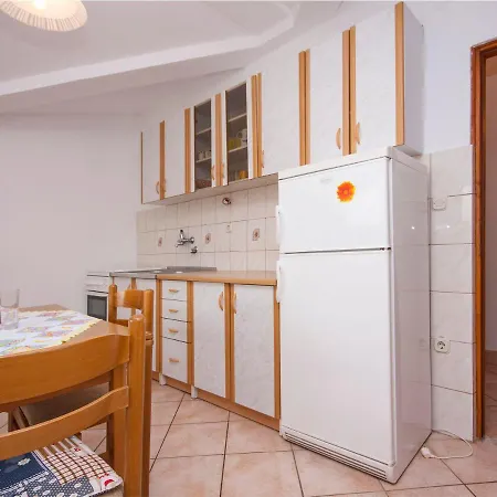 Bajan 545 Guest house Jadrtovac