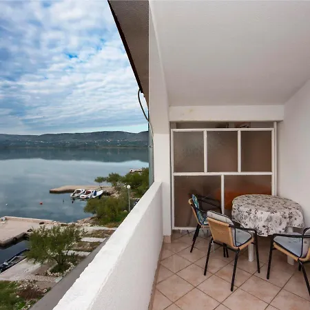 Guest house Bajan 545