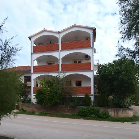 Bajan 545 3*