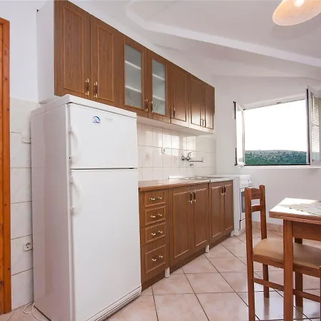 Bajan 545 Guest house