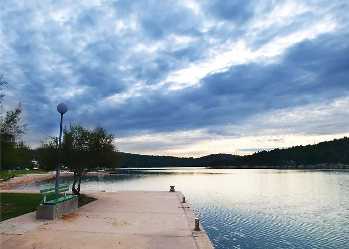 בית הארחה Bajan 545