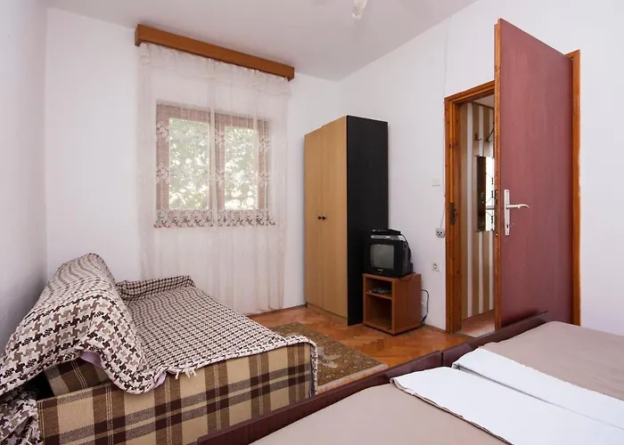 בית הארחה Bajan 545