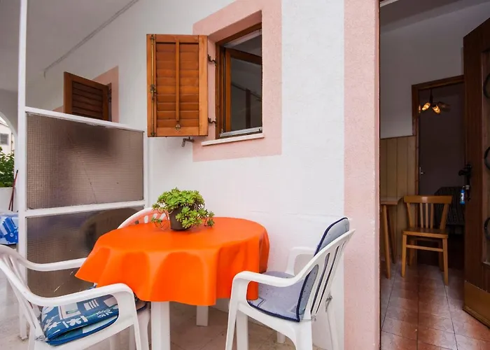 בית הארחה Bajan 545