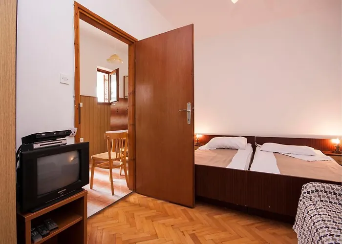 Gæstehus Bajan 545 Jadrtovac