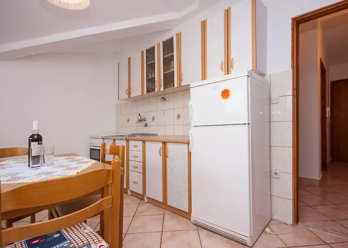 Bajan 545 Pensjonat Jadrtovac