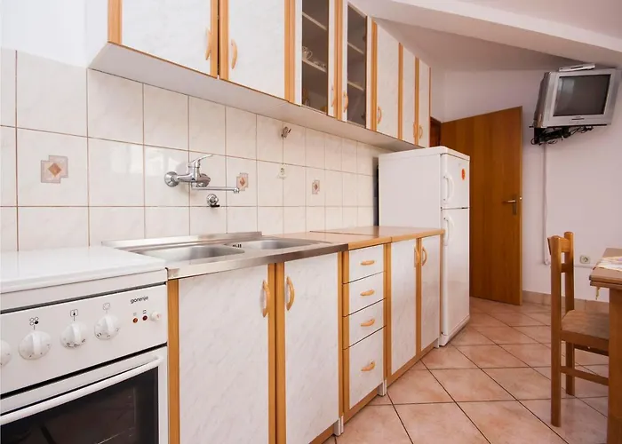 Bajan 545 בית הארחה Jadrtovac