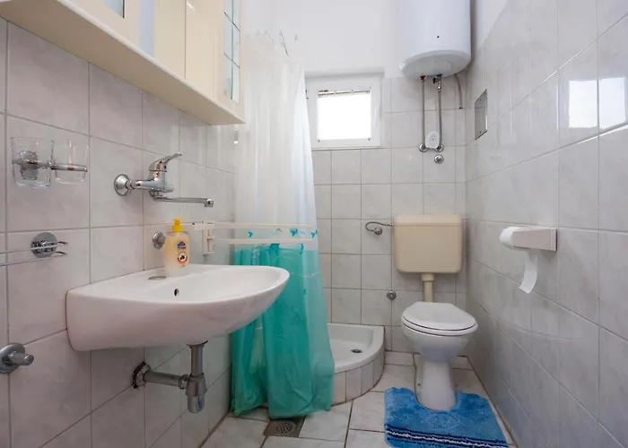 בית הארחה Bajan 545