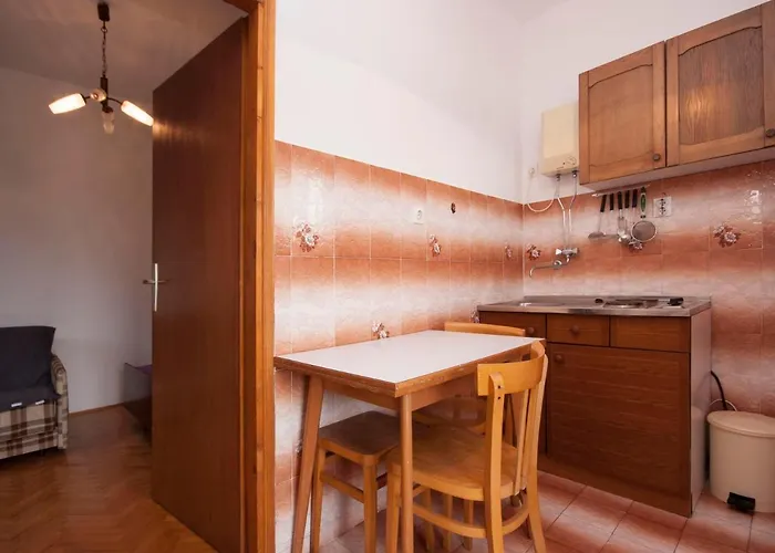 Bajan 545 Pensjonat 3*