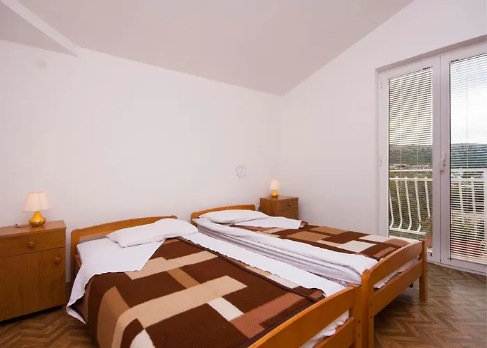 בית הארחה Bajan 545 3*